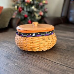 Longaberger 2004 Happy Halloween Woven Basket with Lid, Vintage, rare